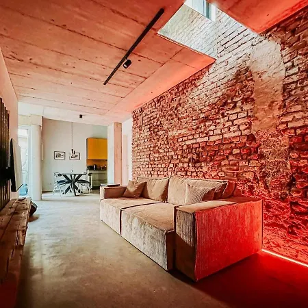 Maeaekuh I Loft I Wohnen Am Flosshafen * アシャッフェンブルク