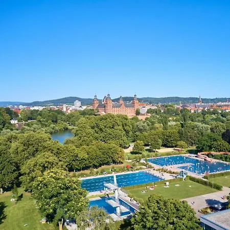 Maeaekuh I Loft I Wohnen Am Flosshafen * アシャッフェンブルク
